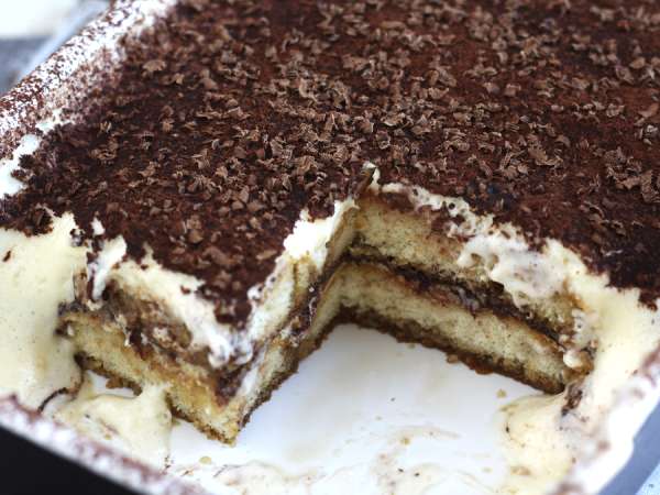 A Itália está procurando 100 juízes voluntários para a Copa do Mundo de Tiramisu.