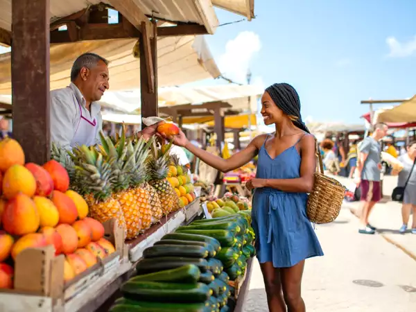 Os 7 alimentos da feira que ficam mais frescos, baratos e saborosos com a chegada da primavera