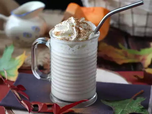 9 drinques de outono que nunca saem de moda e voltam com tudo quando o frio aperta