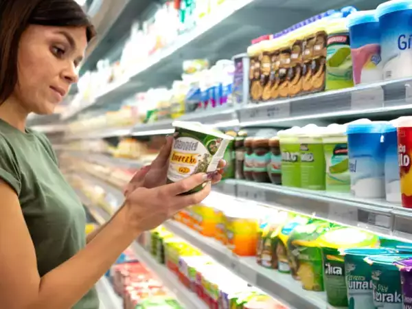 A regra 3-4-3 que muda tudo na hora de escolher iogurte: a dica da nutricionista que ninguém te ensina no supermercado