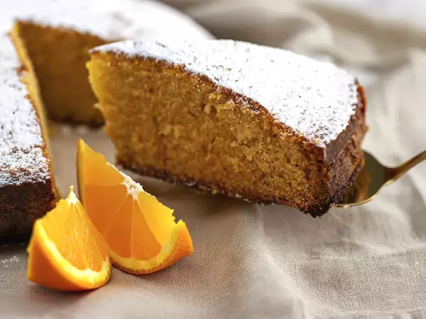 Receita antiga, cor de ouro e sabor de realeza: o que faz do bolo 14 quilates um fenômeno irresistível?