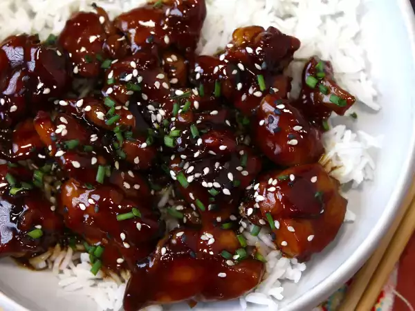 Se você só usa molho de soja no yakisoba, essas 33 receitas vão virar sua cabeça (e seu cardápio da semana)