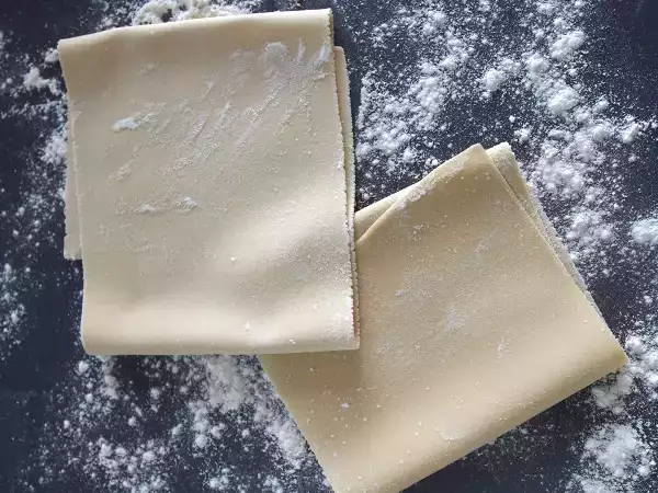 Essa é a massa caseira perfeita para lasanha: não precisa cozinhar antes e ainda fica mais saborosa