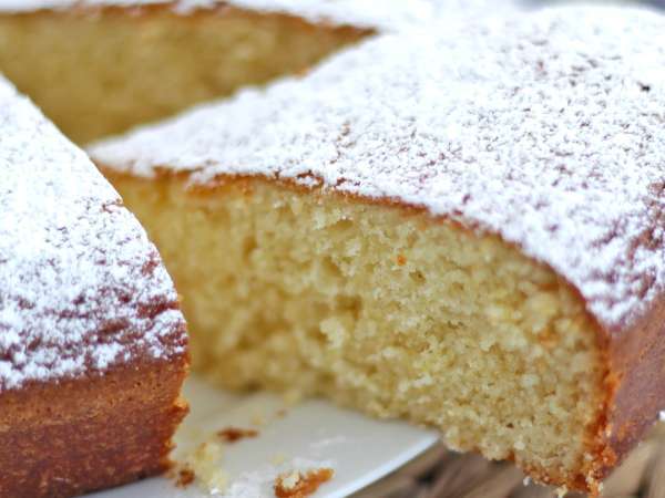 Posso substituir o açúcar branco por açúcar mascavo em um pão de ló?