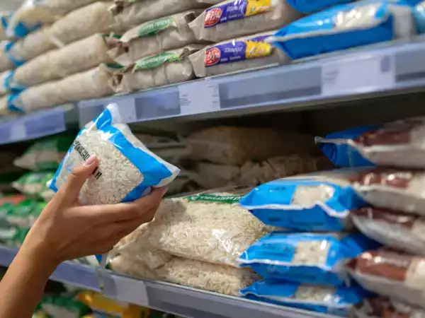 O arroz parece igual na prateleira, mas esse detalhe ignorado faz toda diferença no resultado