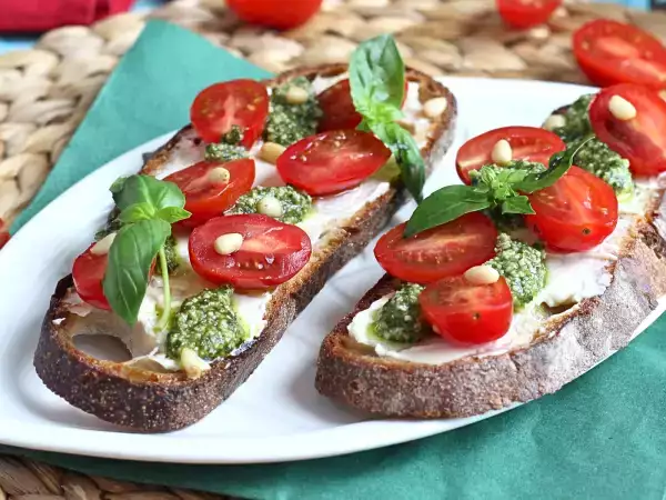 Procurando ideias para sanduíches de brunch, bagels e torradas? Aqui estão 13 receitas para inspirar você!