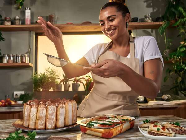 Menu do dia, 27 abril : Uma experiência gastronômica: ovos no forno, quesadilha picante e charlotte de tiramisu