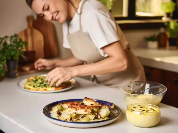 Menu do dia, 28 Abril : Descubra o sabor dos medalhões de legumes, pescada à vianense e mousse de maracujá