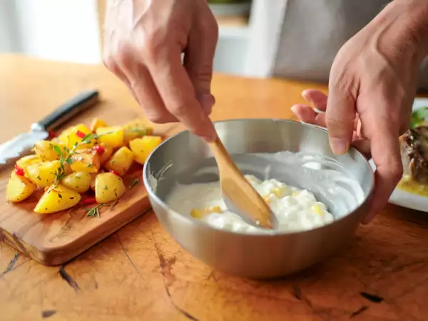 Menu do dia, 27 de Maio: Delícias com batata, bife e bolo de iogurte