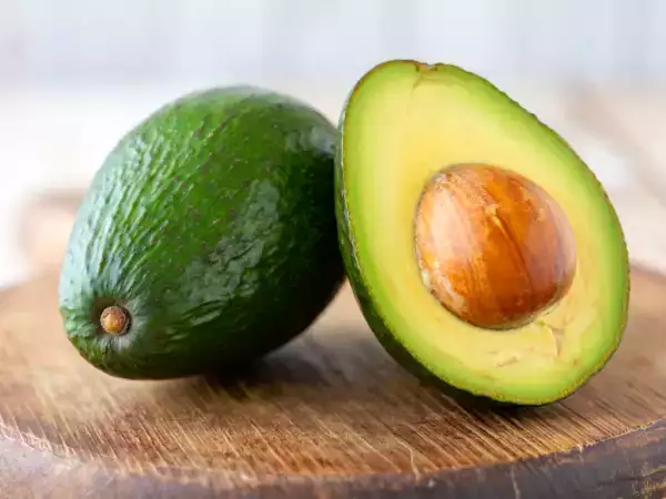 Economize na cesta: veja qual alimento mais barato substitui o abacate sem perder nutrientes