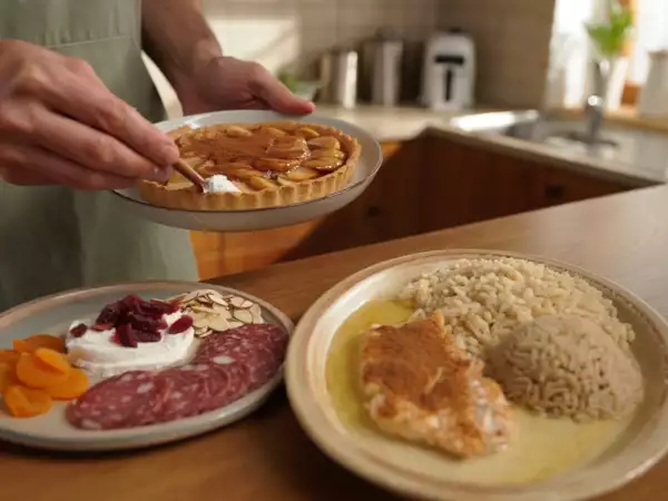 Menu do dia, 14 de junho: delícias de salame, frango e tarte de maçã