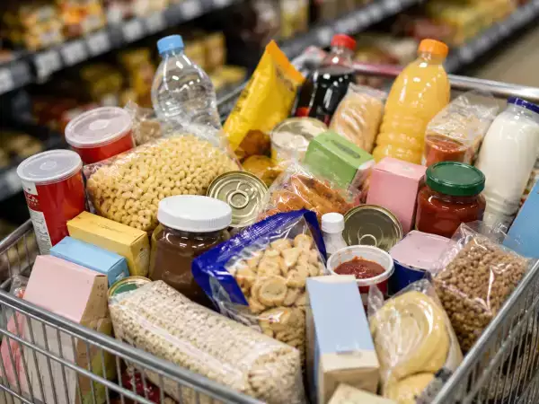 Alimentos que parecem baratos mas acabam por fazer explodir o seu orçamento ao fim do mês sem perceber