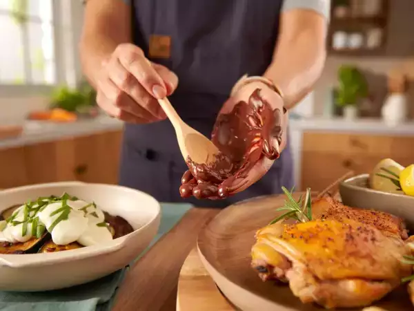 Menu do dia, 20 de junho: delícias de beringela, frango crocante e bolo brigadeiro