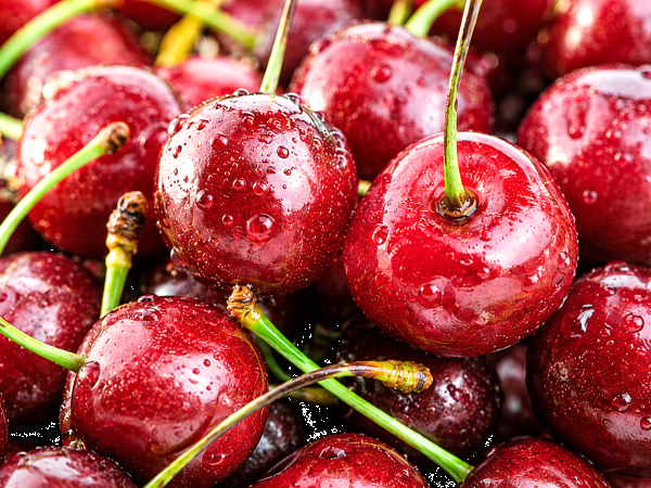 Como escolher cerejas doces e não levar fruta aguada no mercado