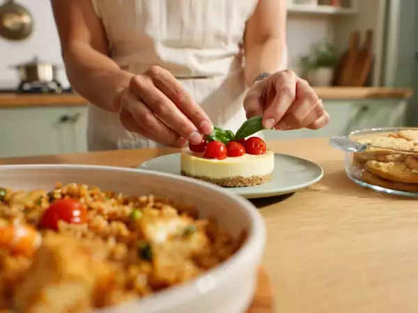 Menu do dia, 28 de junho: delícias de cheesecake salgado, arroz de tamboril e gelado de bolacha