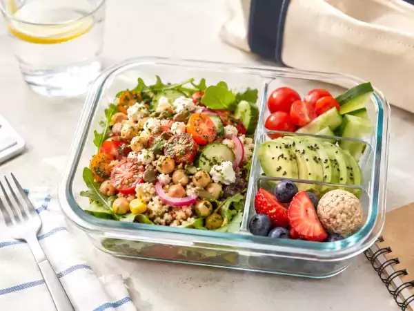 Quem leva marmita para o trabalho vai querer testar estas 5 receitas frescas e práticas