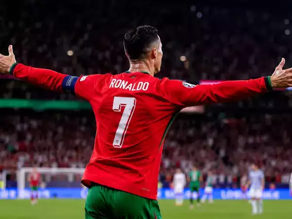 Cristiano Ronaldo faz gol na Copa aos 41 anos: veja a dieta que ajuda o craque a desafiar o tempo