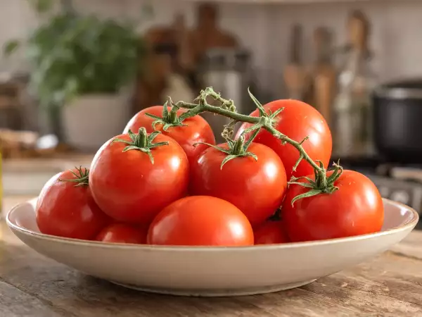 Os tomates estão com um bom preço agora: 7 maneiras de conservá-los antes que fiquem moles