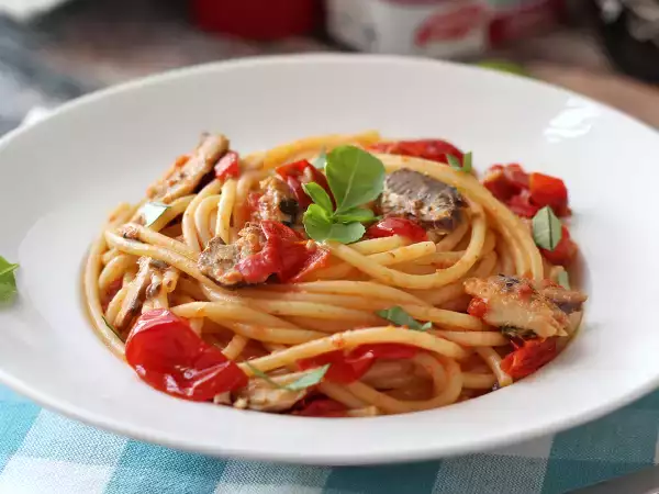 30 receitas com tudo que temos em casa: grão-de-bico, feijão, atum, sardinha, arroz e ovos