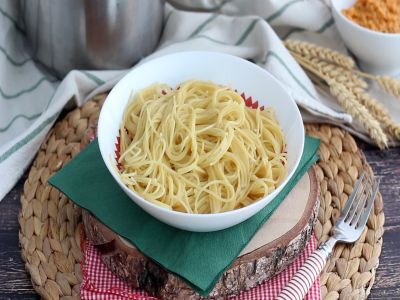 Por que o macarrão é a comida preferida das crianças? Um Mistério Saboroso!