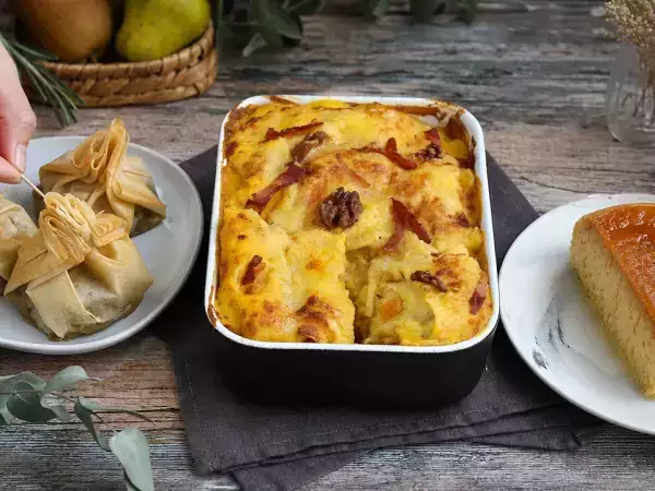 Menu do dia, 25 de outubro: trouxinhas de pera e brie, lasanha de abóbora e pudim rápido