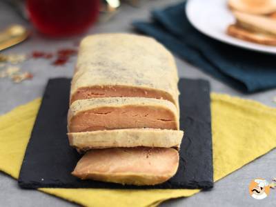 Como você pode fazer foie gras cozido no sal de forma superfácil para o final de ano? Explicamos tudo aqui!