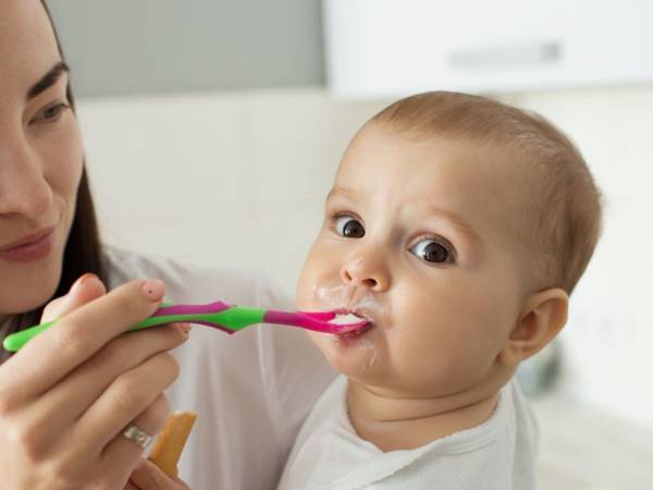 Metais pesados em alimentos para bebês: o perigo oculto que pode estar prejudicando a saúde do seu filho