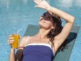 Artigos: Obtenha um bronzeado saudável com estes alimentos que preparam sua pele para o sol