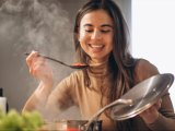 Artigos: Erro comum ao usar alho que pode estragar o sabor da comida