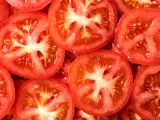 Artigos: O que ninguém te conta sobre tirar as sementes do tomate