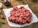 Artigos: 11 receitas incríveis com carne moída que vão muito além dos clássicos bifes e almôndegas