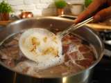 Artigos: Aquela espuma estranha na carne tem uma explicação que muda tudo na cozinha