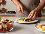 Artigos: Menu do dia, 7 de julho: Salada refrescante, Pacu assado e Folhados de damasco