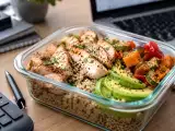 Artigos: Cinco dias, 5 receitas diferentes: o plano perfeito para levar marmita ao trabalho esta semana