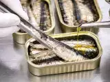 Artigos: A verdade sobre a sardinha em lata que deixou muita gente surpresa depois de descobrir como ela é feita