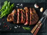 Artigos: Sua carne perde muito suco ao ser fatiada? Esperar alguns minutos pode fazer toda a diferença