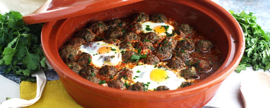 Delícia de Tajine de kafta, são as almôndegas de carne marroquinas