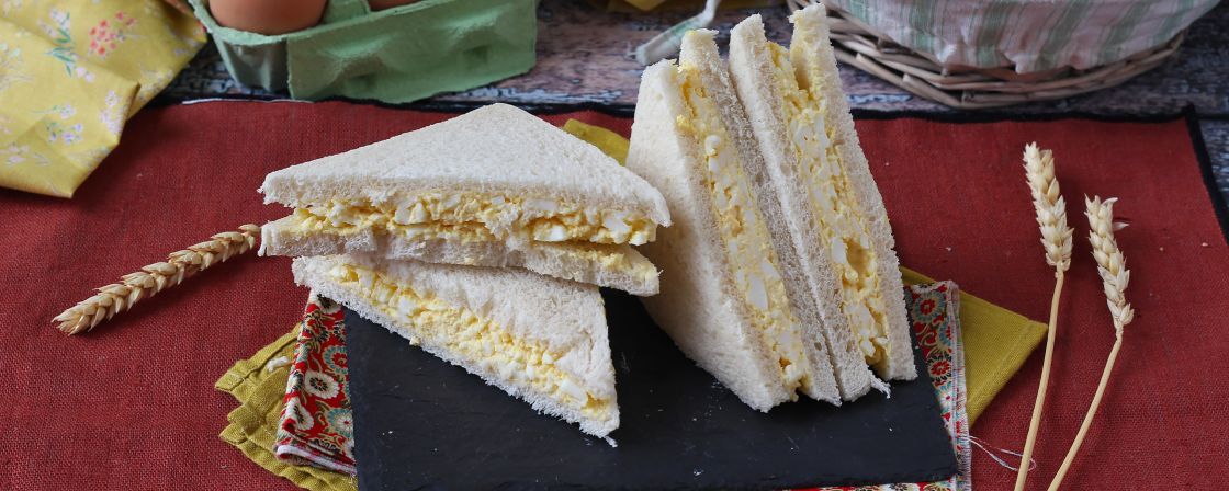 Pão com ovo, o famoso sanduíche japonês Tamago Sando