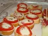 Receita Bruschettas de mozzarela e tomate