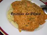 Receita Esparguete com molho de tomate e queijo