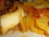 Bacalhau no forno com cebolada de tomate frito