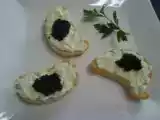 Receita Torradinhas com patê de ervas e caviar