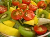 Receita Salada de folhas e frutas e vaso ecologicamente lindo.
