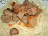 Receita Cubinhos de porco com chouriço e cenoura