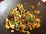 Receita Salteado de beringela, curgete e cogumelos