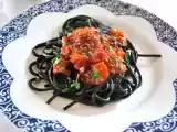 Receita Spaghetti al nero de seppia com bottarga granulada