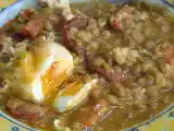 Receita Lentilhada - lentilhas com chouriço e ovos escalfados