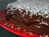 Receita Bolo de chocolate recheado com creme russo e coberto com leite condensado de chocolate