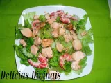 Receita Salada alface, salmão e delícias de camarão