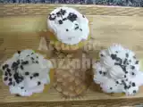 Receita Cupcakes de baunilha com recheio de morango